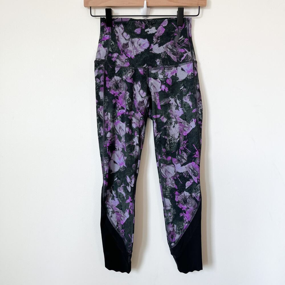 Lululemon Wunder Under High-Rise Crop 23" Scallop Luxtreme Floral Purple Size 2